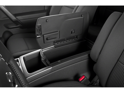 2015 Nissan Titan SV