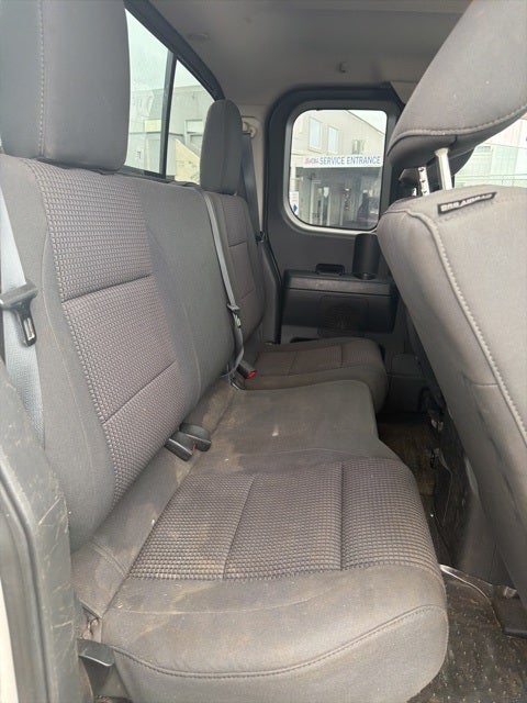 2015 Nissan Titan SV