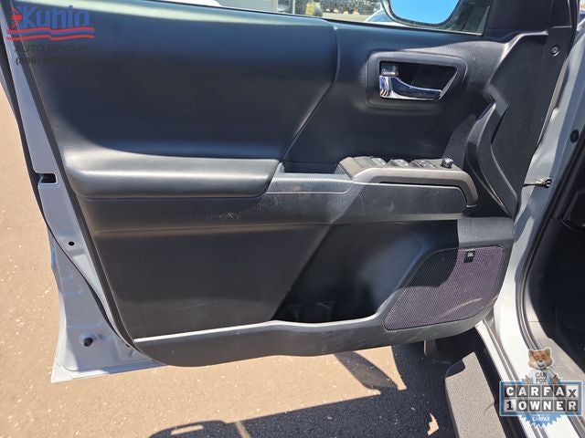 2018 Toyota Tacoma Limited - Photo 10