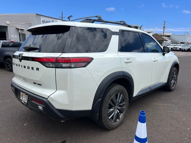 2024 Nissan Pathfinder SV