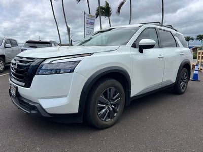 2024 Nissan Pathfinder SV