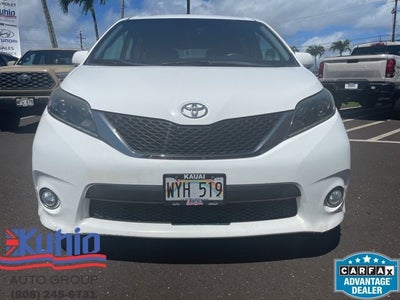 2015 Toyota Sienna SE 8 Passenger