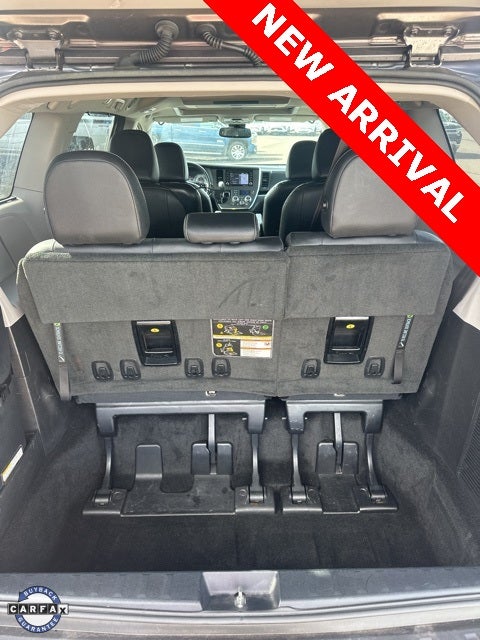 2018 Toyota Sienna SE 8 Passenger