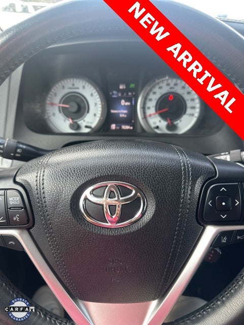 2018 Toyota Sienna SE 8 Passenger