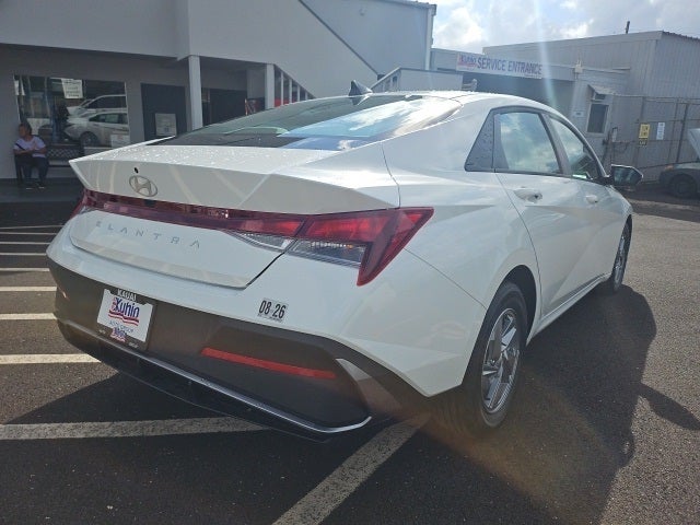 2024 Hyundai ELANTRA SE