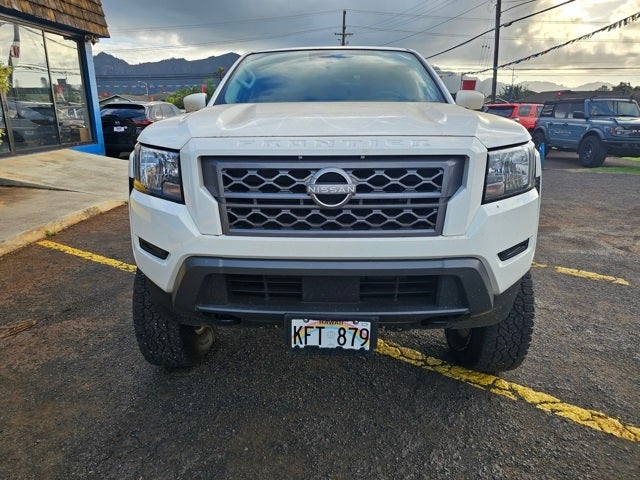 2024 Nissan Frontier SV