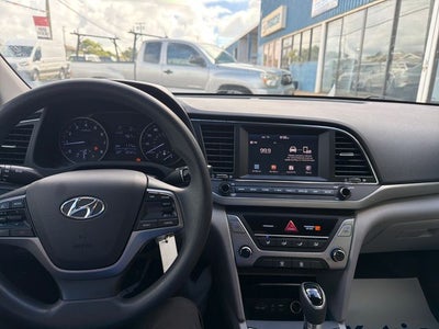 2017 Hyundai ELANTRA SE