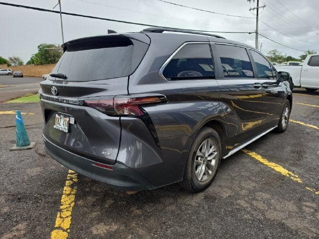 2025 Toyota Sienna XLE