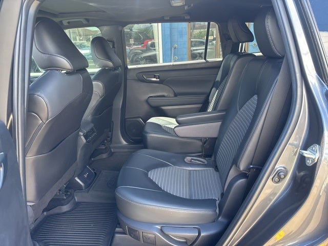 2022 Toyota Highlander XSE