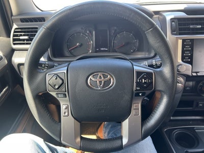 2022 Toyota 4Runner SR5
